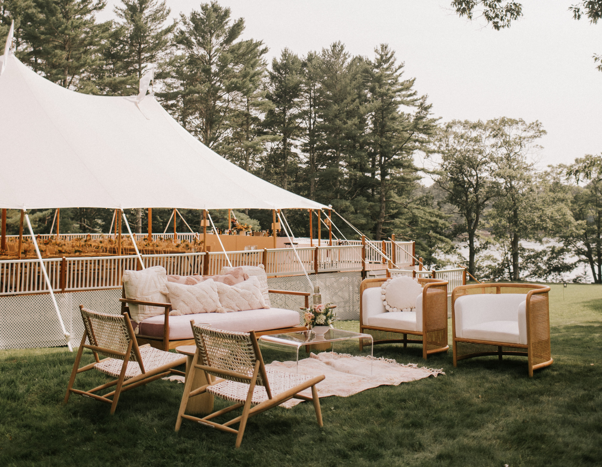 outdoor-wedding-rental-furniture